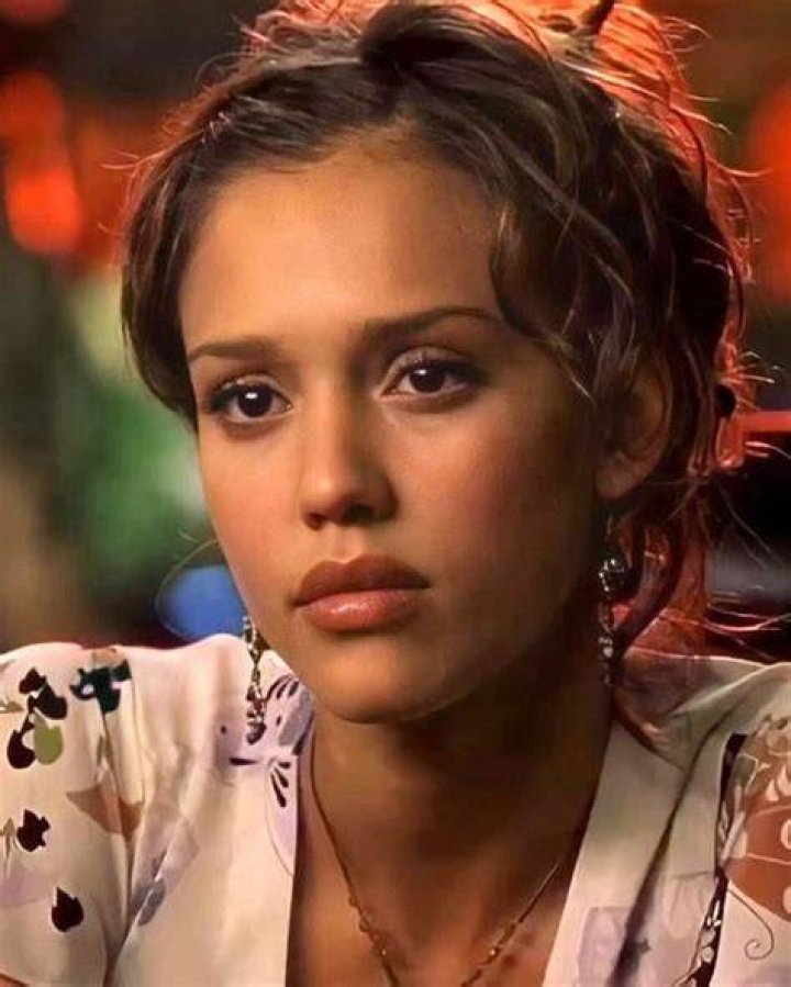 15 Pics of A Young Jessica Alba That You NEED To See