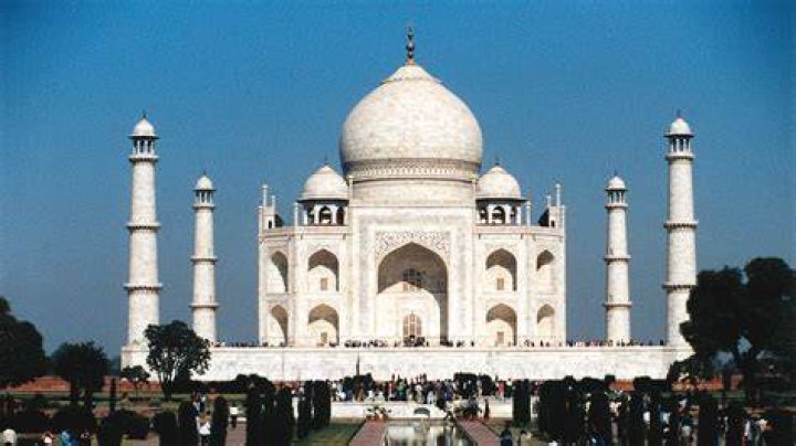A Picture Of The Taj Mahal
