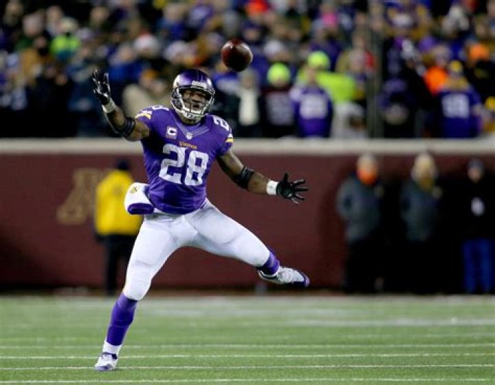 Adrian Peterson, Connor Barwin
